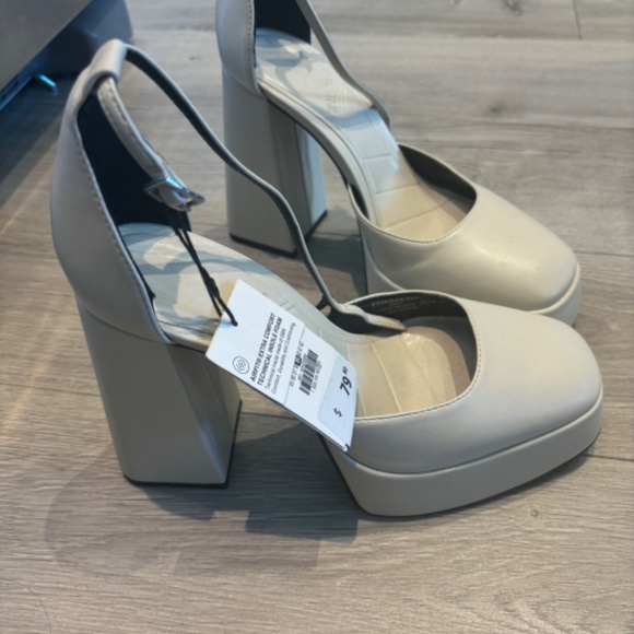 Zara Shoes - Picture 2 of 3